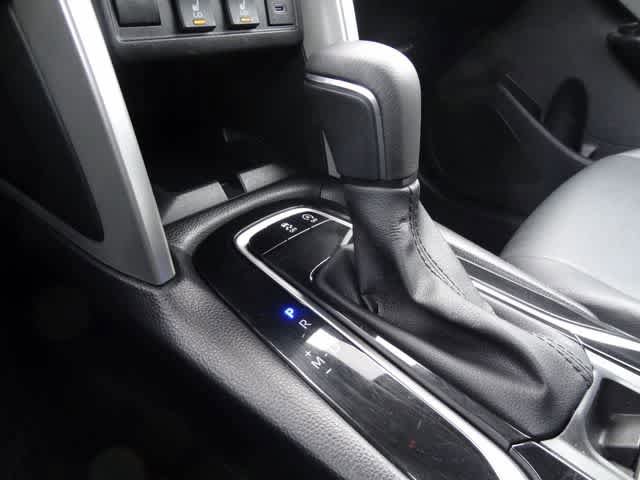 Used 2025 Toyota Corolla Cross XLE AWD/4WD image 29