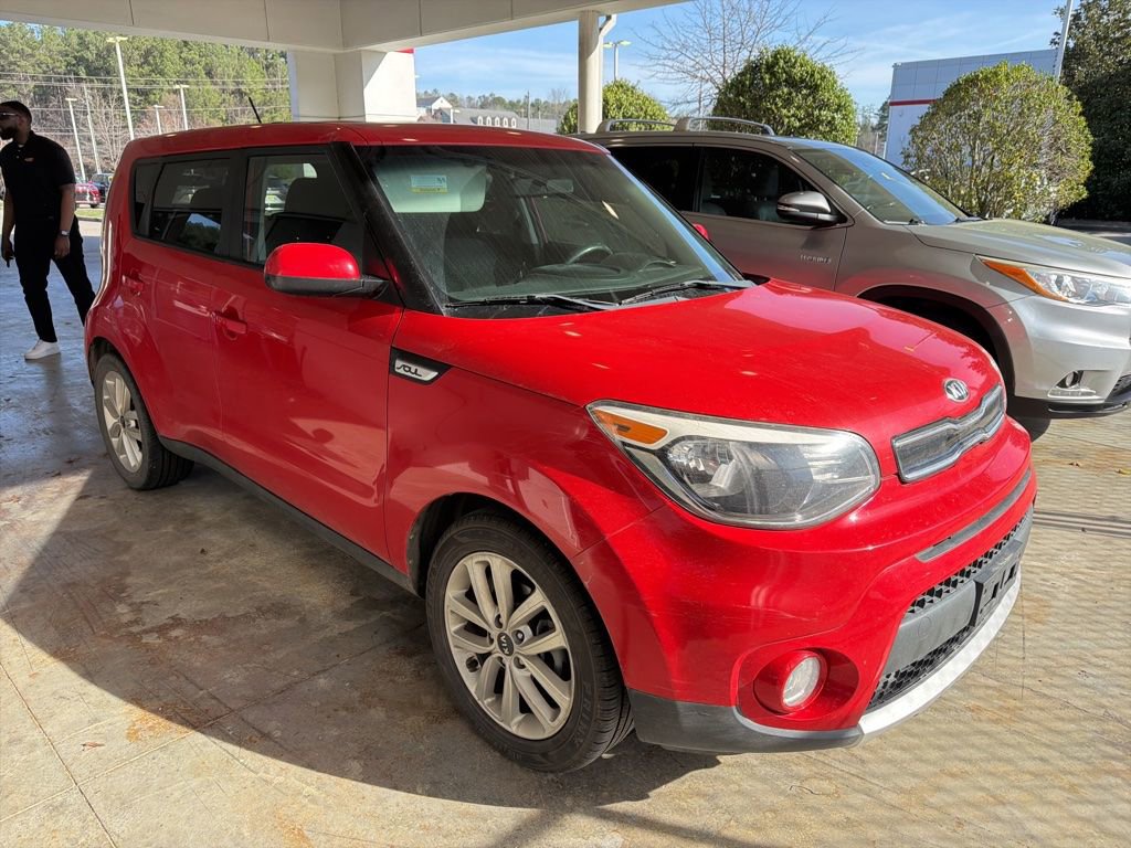 Used 2018 Kia Soul + FWD image 4