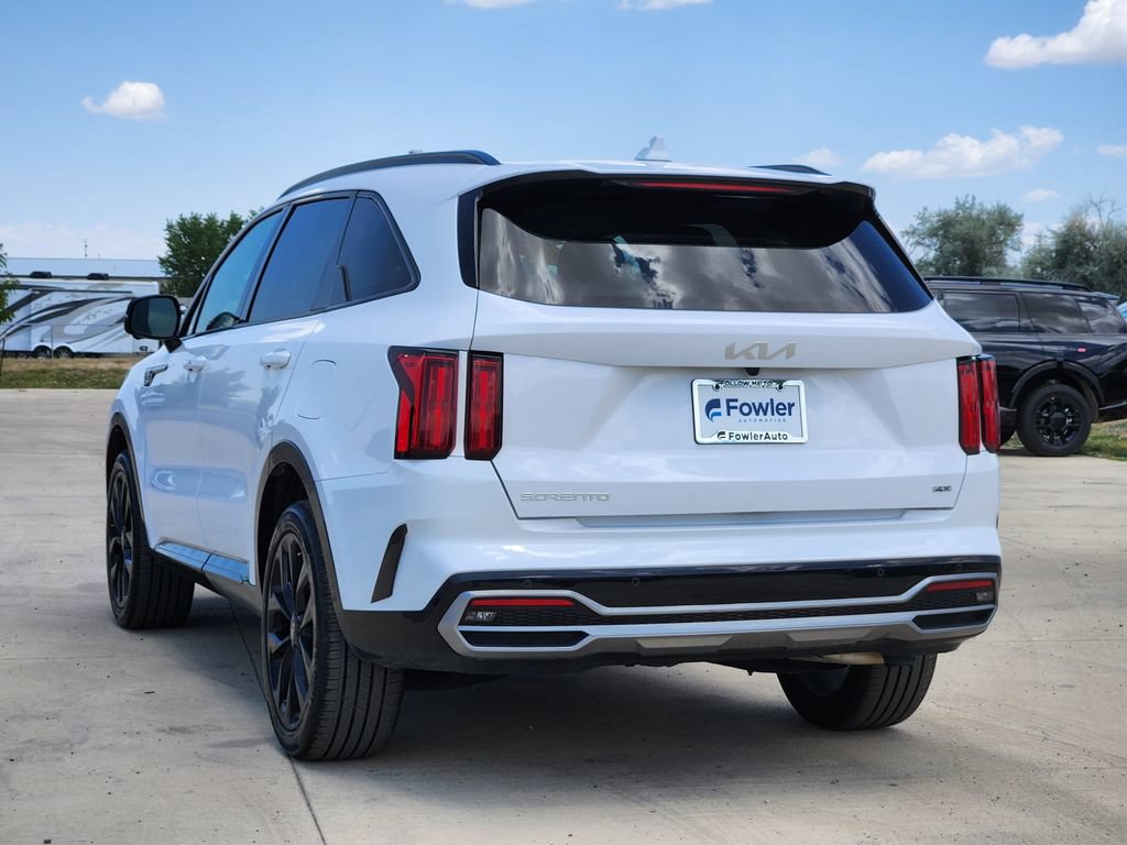 Certified 2023 Kia Sorento SX AWD/4WD image 3