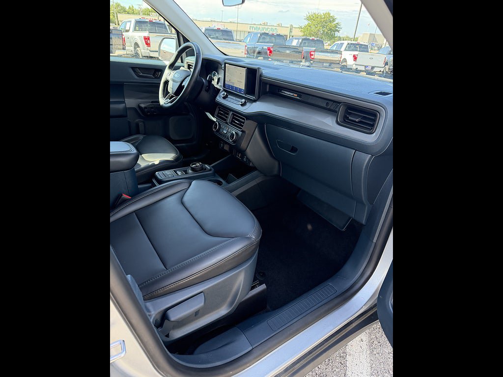 Used 2024 Ford Maverick Lariat w/ Black Appearance Package FWD image 17