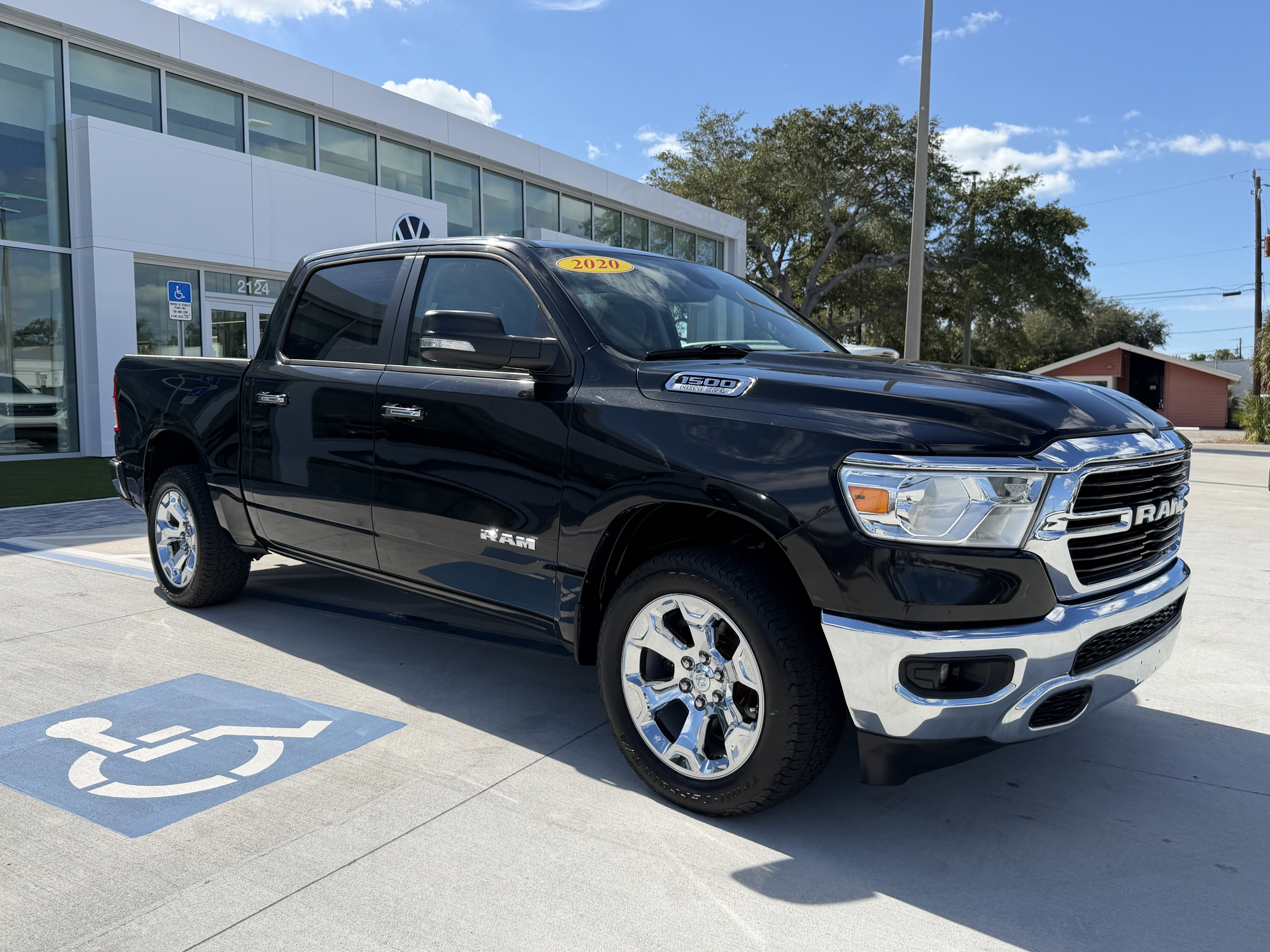 Used 2020 RAM 1500 Big Horn video 1