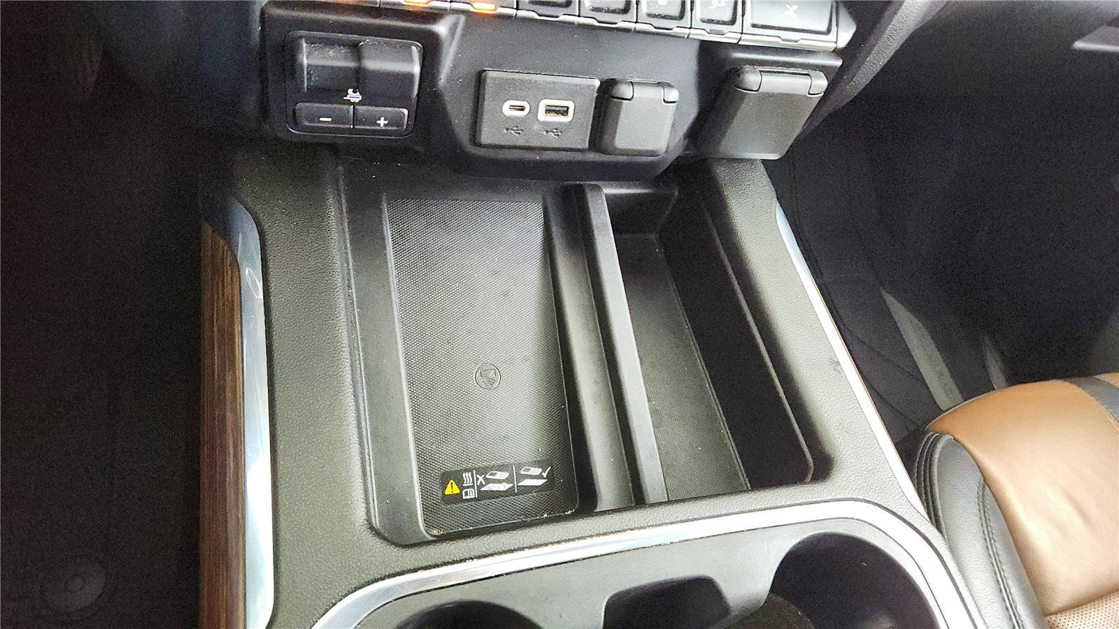 Used 2021 Chevrolet Silverado 1500 High Country image 47