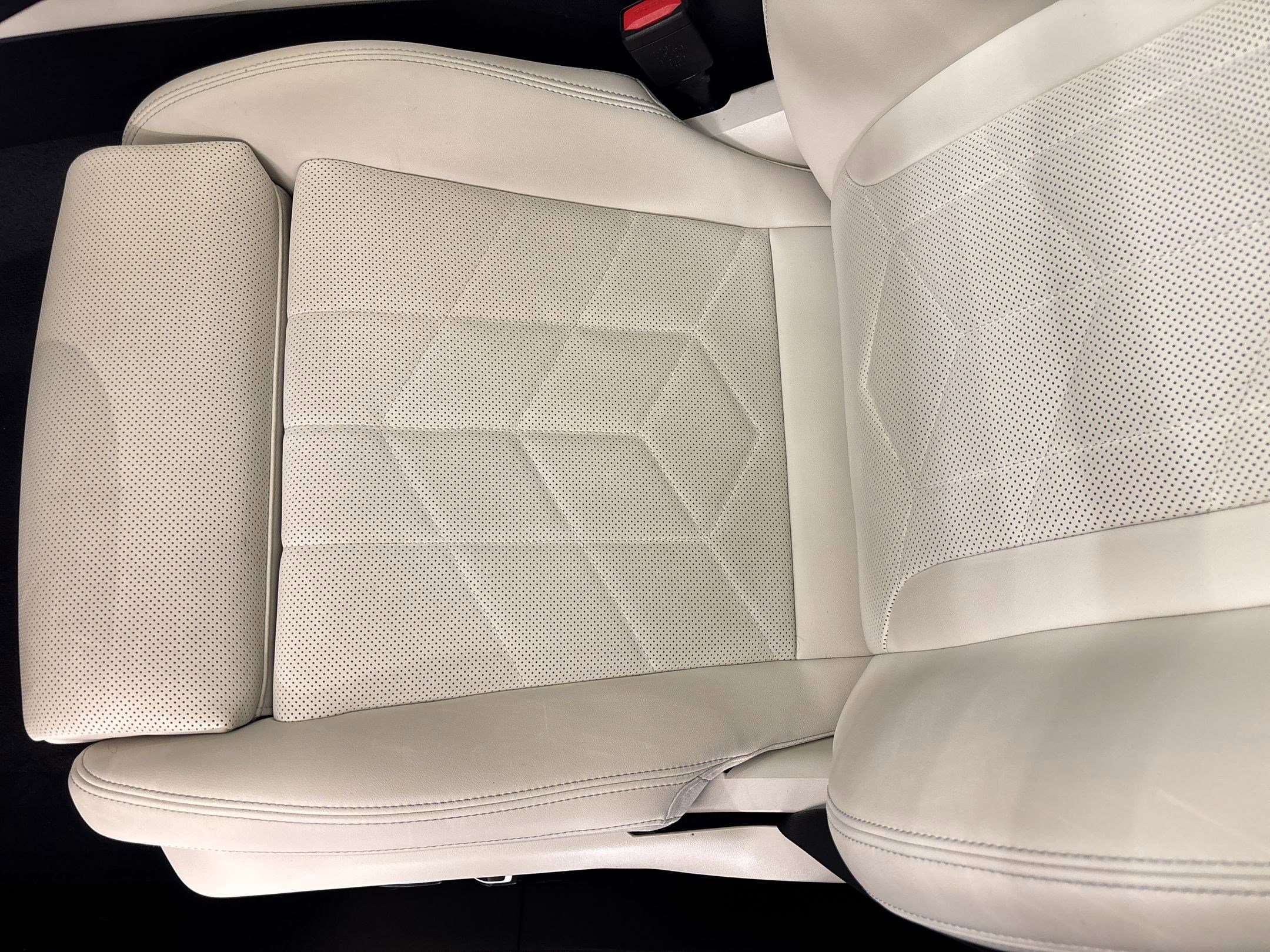 Certified 2024 BMW 540i xDrive w/ Executive Package AWD/4WD image 22