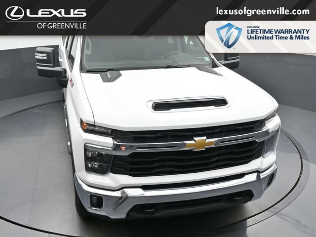 Used 2025 Chevrolet Silverado 2500 LT AWD/4WD image 45