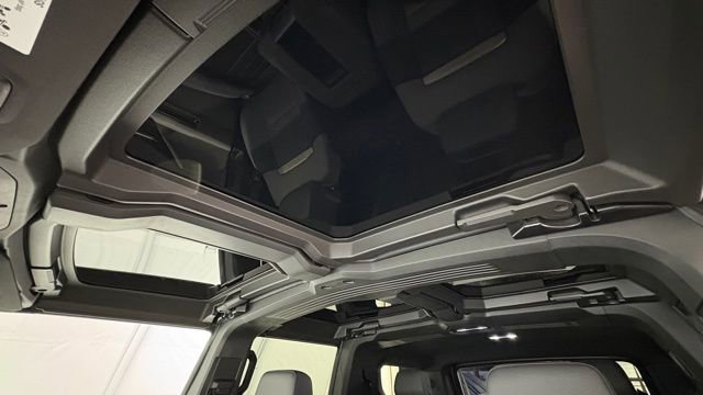 Used 2025 GMC Hummer EV 2X image 43