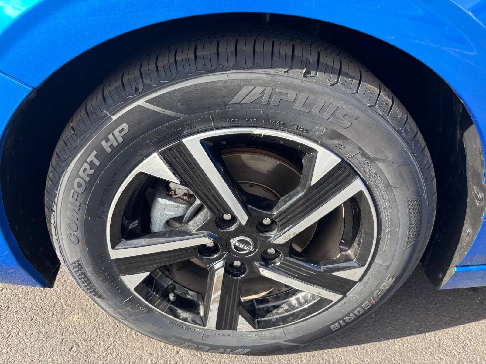 Used 2025 Nissan Sentra SV FWD image 23