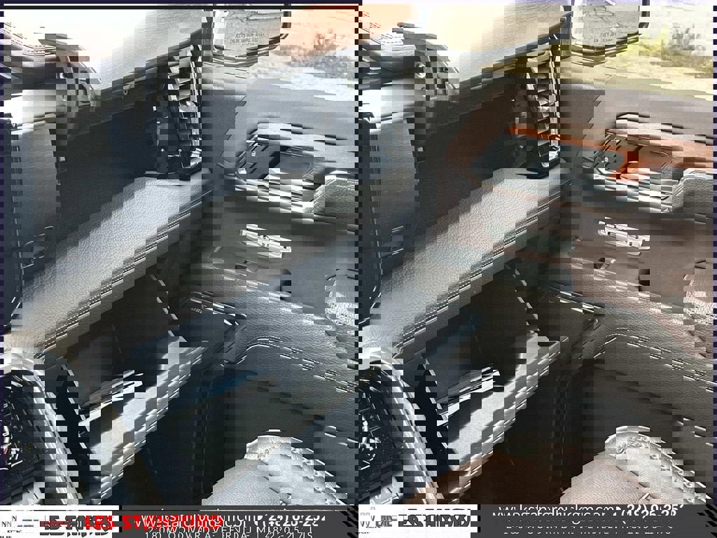 Used 2023 GMC Sierra 1500 Denali w/ Technology Package AWD/4WD image 32