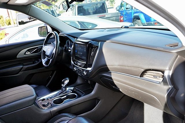 Used 2021 Chevrolet Traverse LT image 9