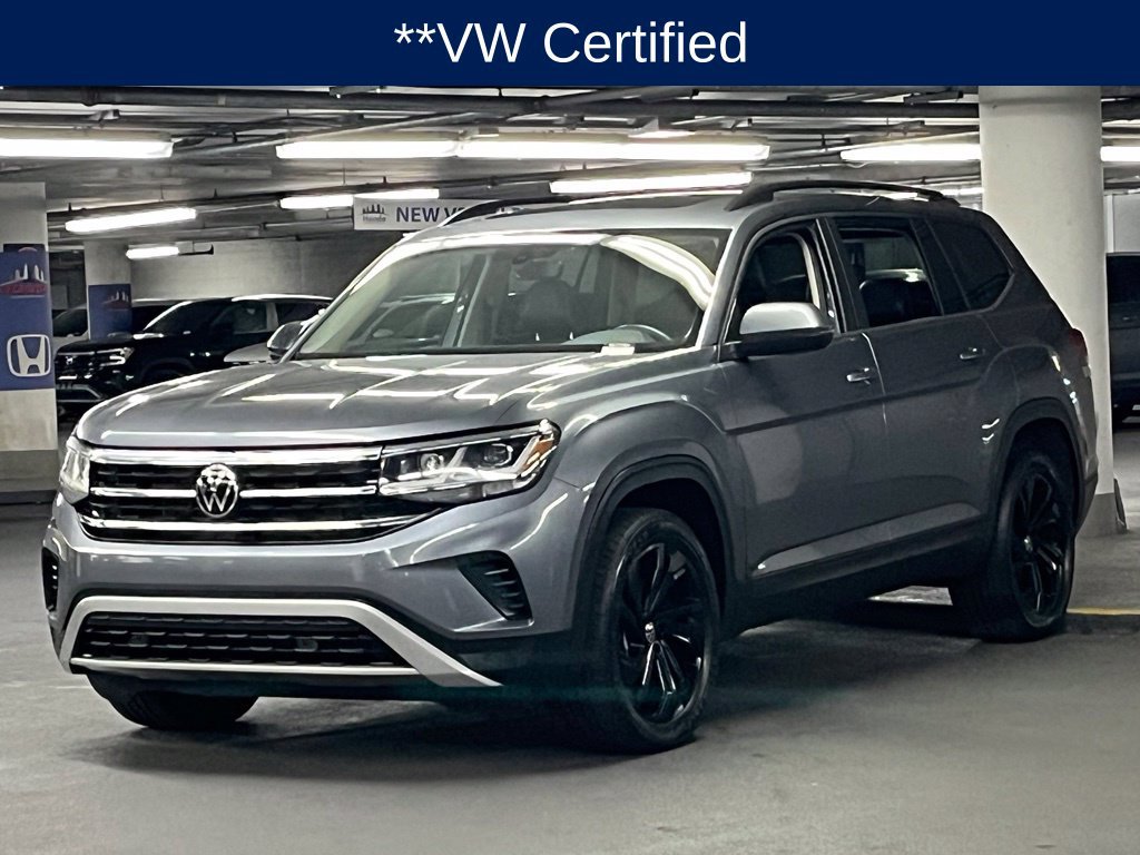 Used 2023 Volkswagen Atlas SE w/ Panoramic Sunroof Package FWD image 3