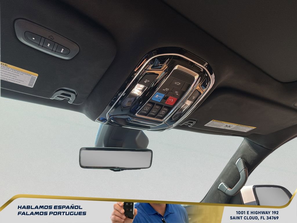 Used 2022 Jeep Grand Wagoneer Series III w/ HD Trailer Tow Package image 17