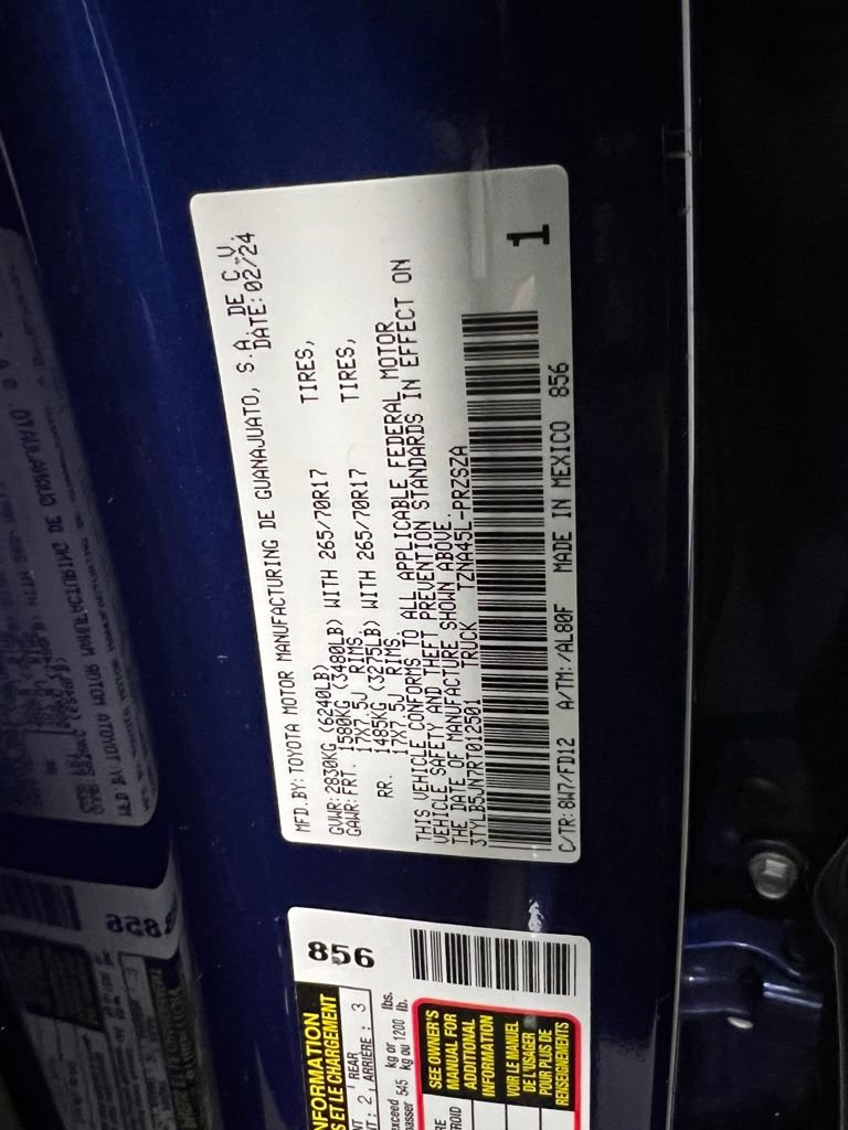 Used 2024 Toyota Tacoma TRD Off-Road image 30