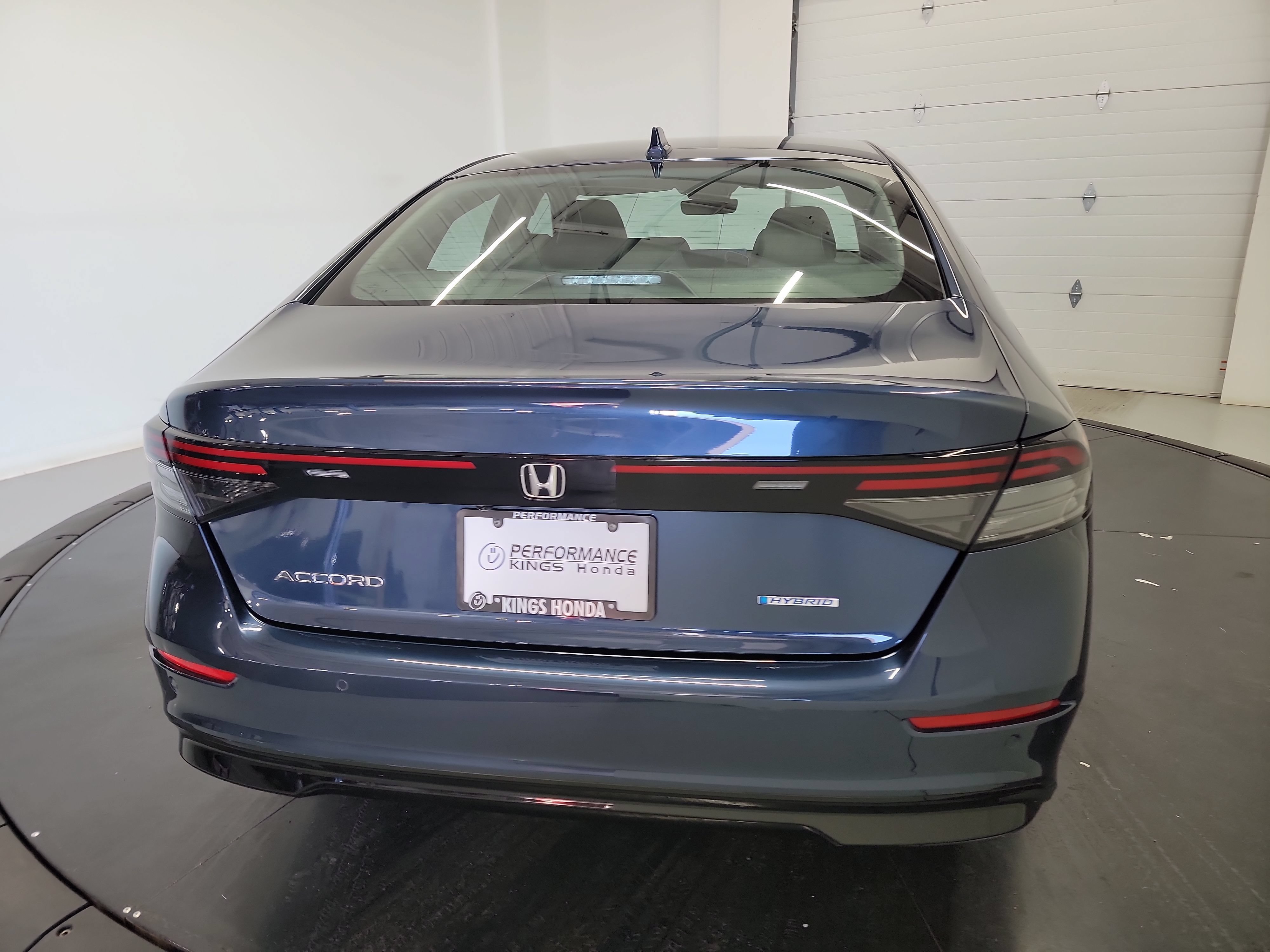 Used 2024 Honda Accord EX-L image 8