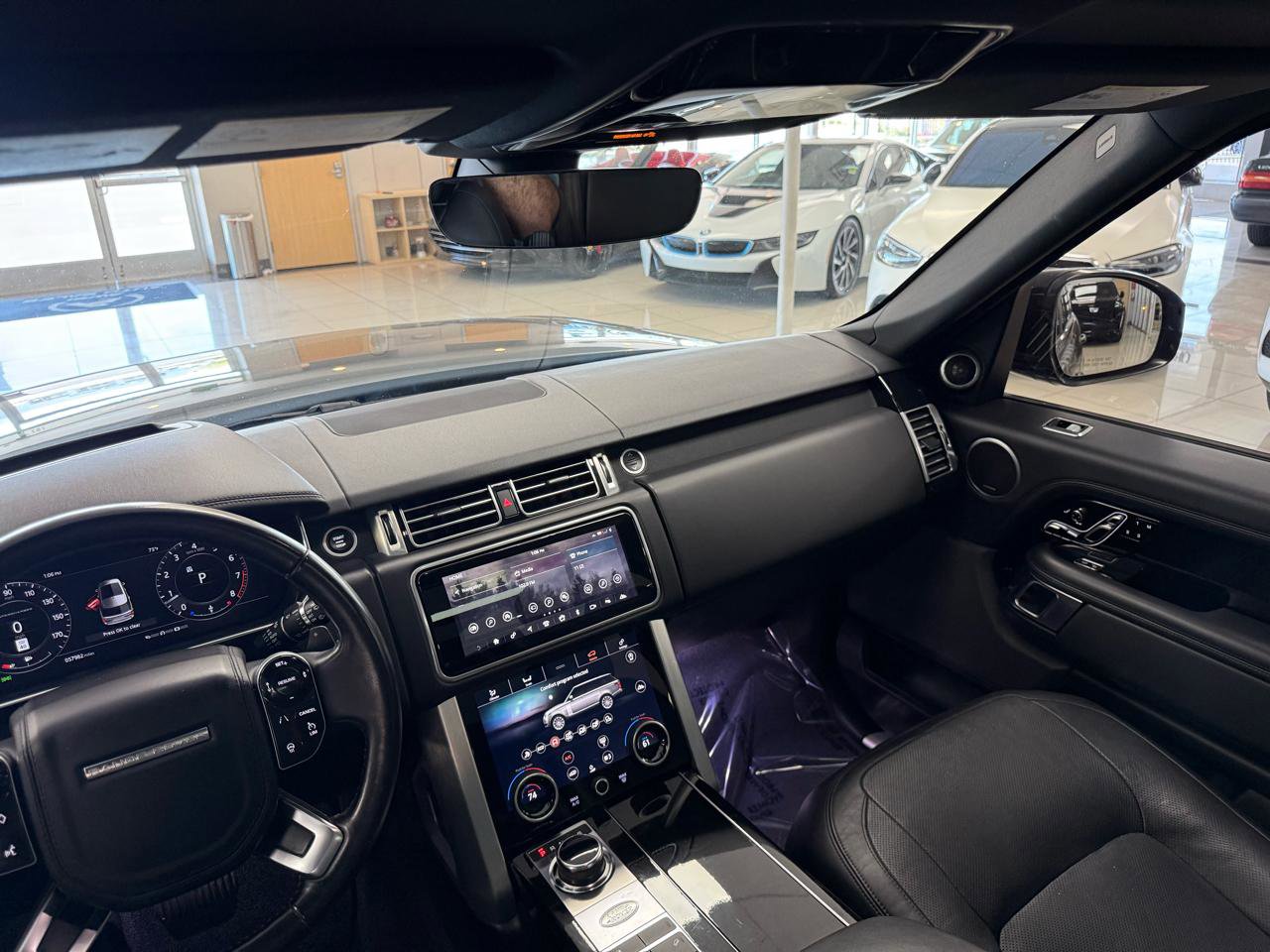 Used 2018 Land Rover Range Rover Supercharged AWD/4WD image 14