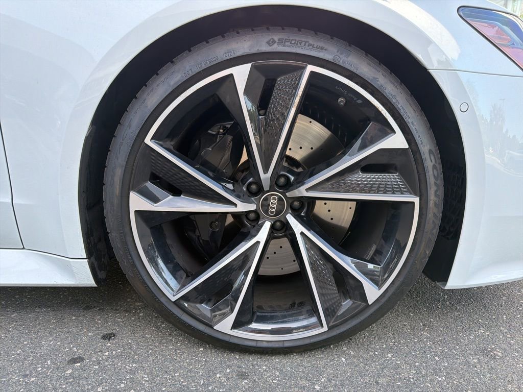 Used 2025 Audi RS 7 Performance image 11