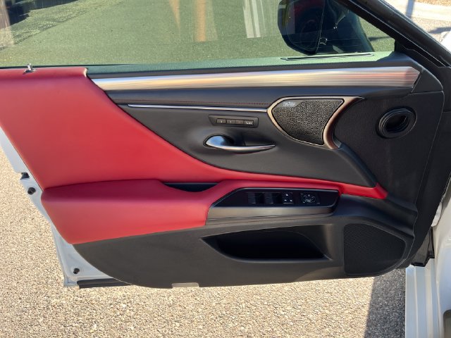 Used 2019 Lexus ES 350 F Sport w/ Accessory Package 2 FWD image 19