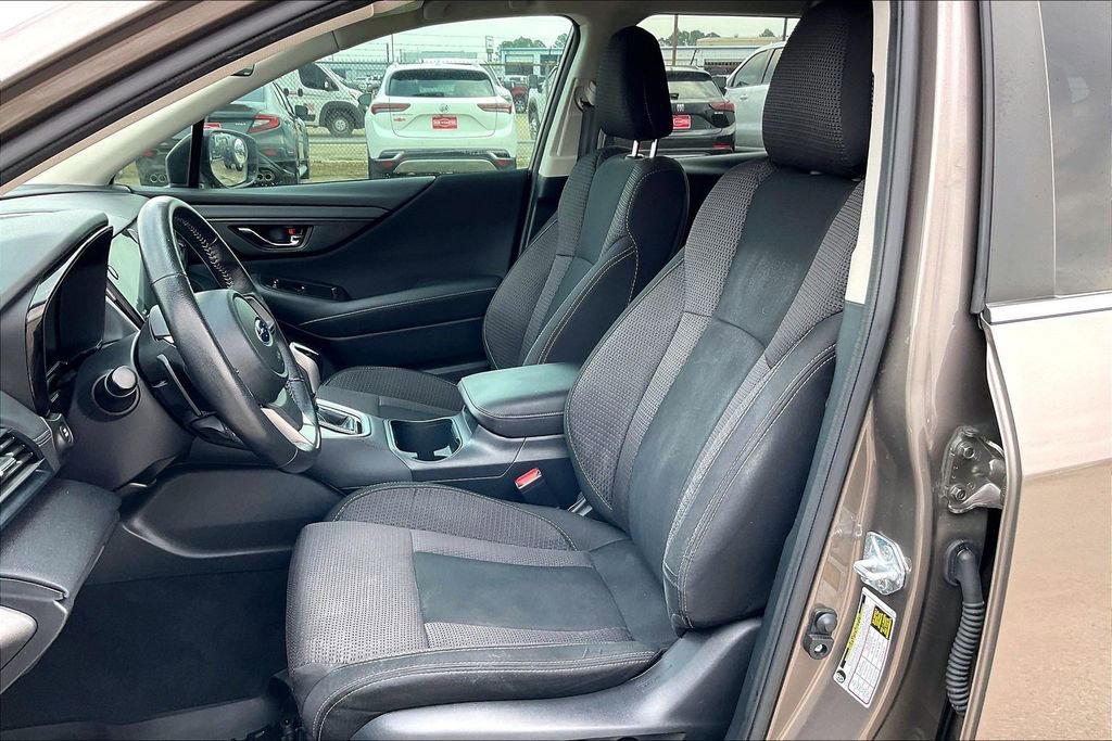 Used 2022 Subaru Outback Premium image 18