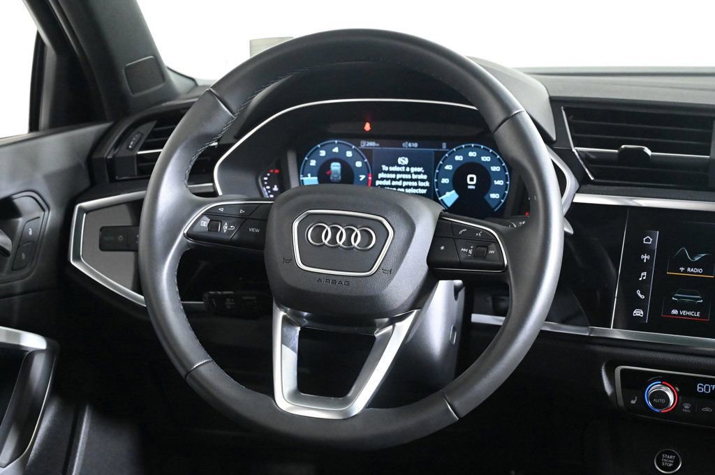 Certified 2025 Audi Q3 2.0T Premium w/ Convenience Package AWD/4WD image 10