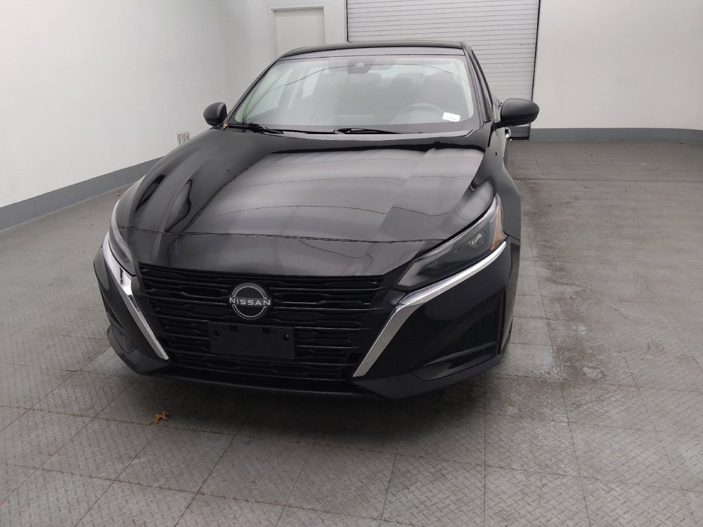 Used 2024 Nissan Altima 2.5 SV image 15