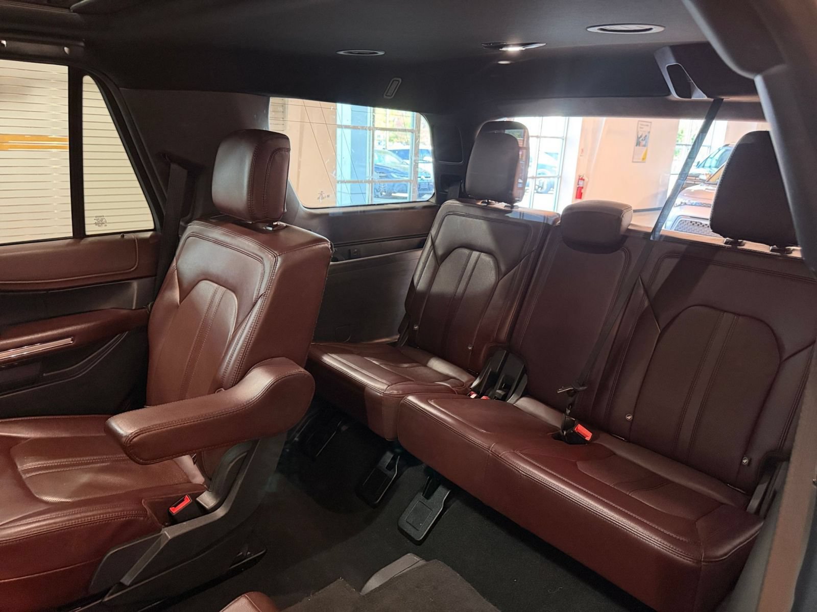 Used 2024 Ford Expedition Limited AWD/4WD image 26