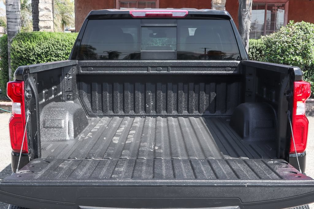 Used 2024 Chevrolet Silverado 1500 RST w/ Convenience Package II AWD/4WD image 8