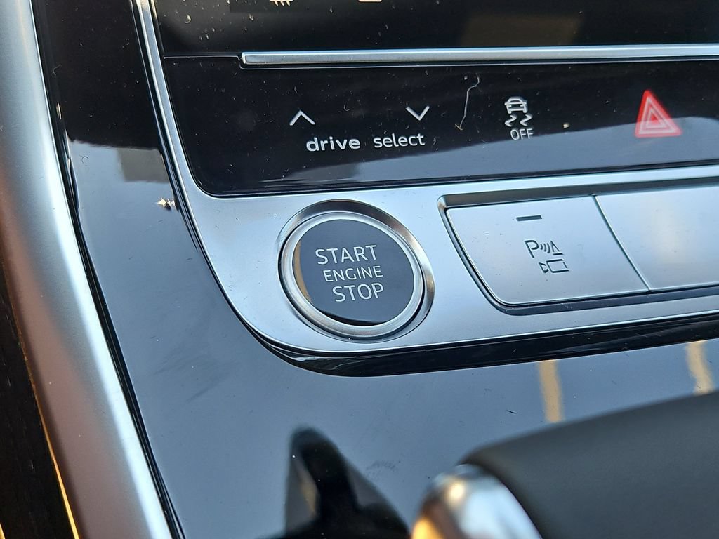 New 2026 Audi Q7 2.0T Premium Plus AWD/4WD image 17