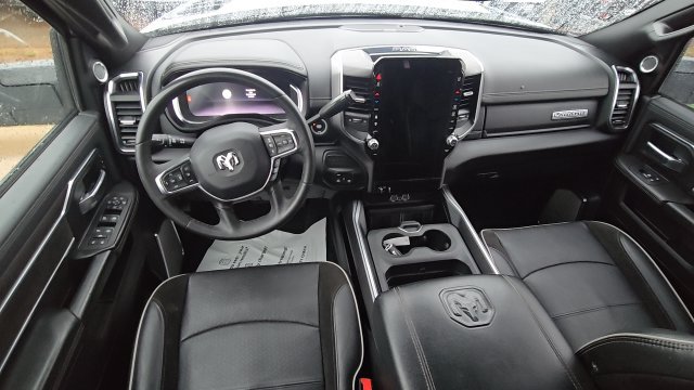 Used 2025 RAM 2500 Laramie AWD/4WD image 26