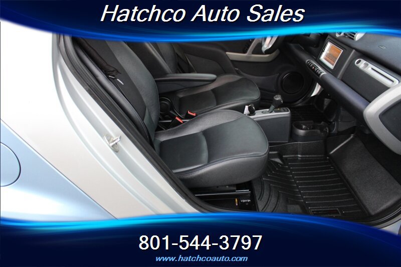 Used 2013 smart fortwo passion RWD image 13