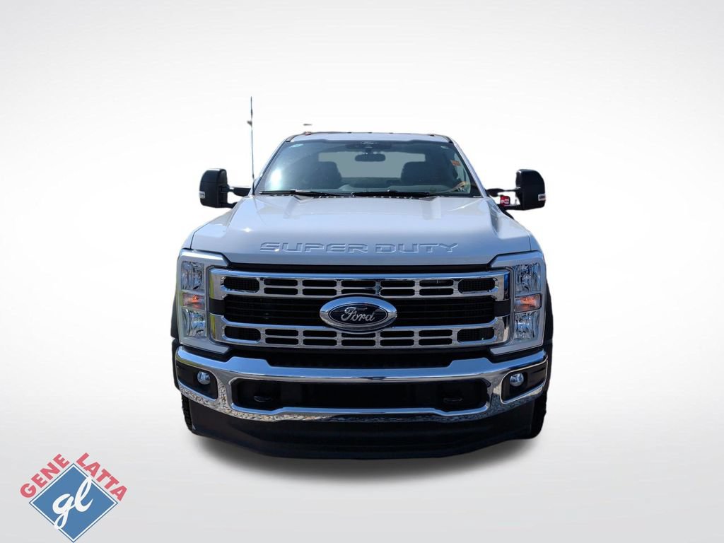 New 2025 Ford F550 4x4 Regular Cab Super Duty image 2