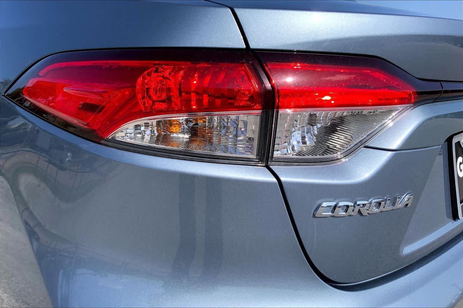 Used 2026 Toyota Corolla LE FWD image 28