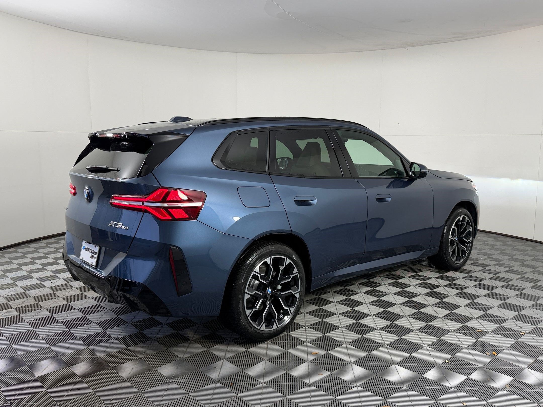 Used 2026 BMW X3 xDrive30i w/ M Sport Package AWD/4WD image 9