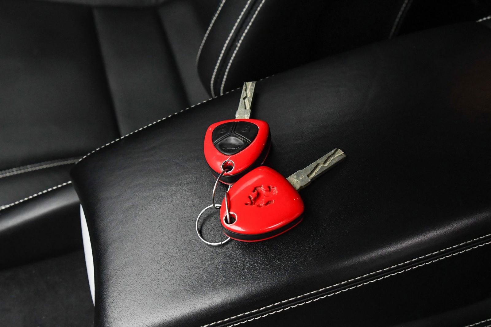 Used 2015 Ferrari FF image 21