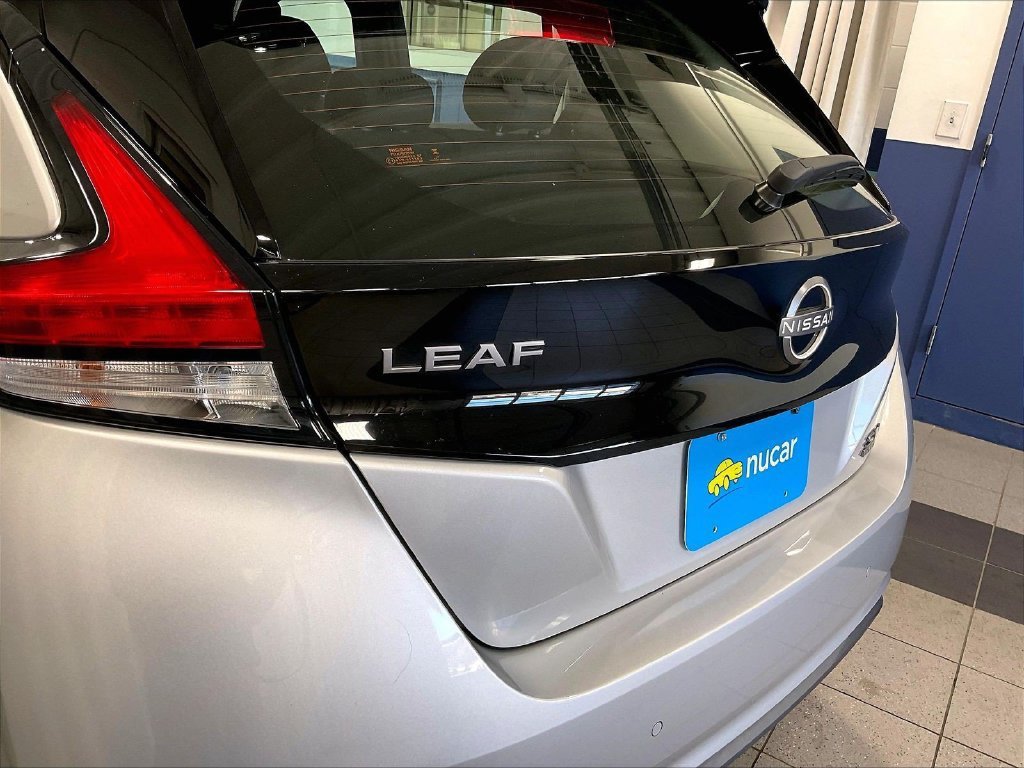 Certified 2025 Nissan Leaf SV Plus FWD image 28