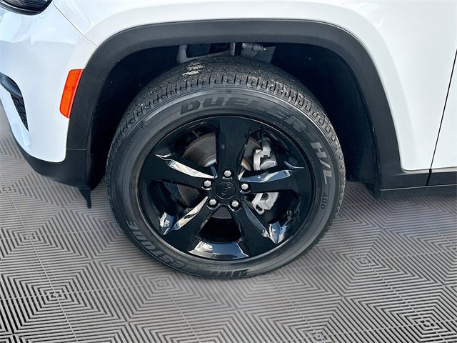 Certified 2023 Jeep Grand Cherokee Altitude image 29