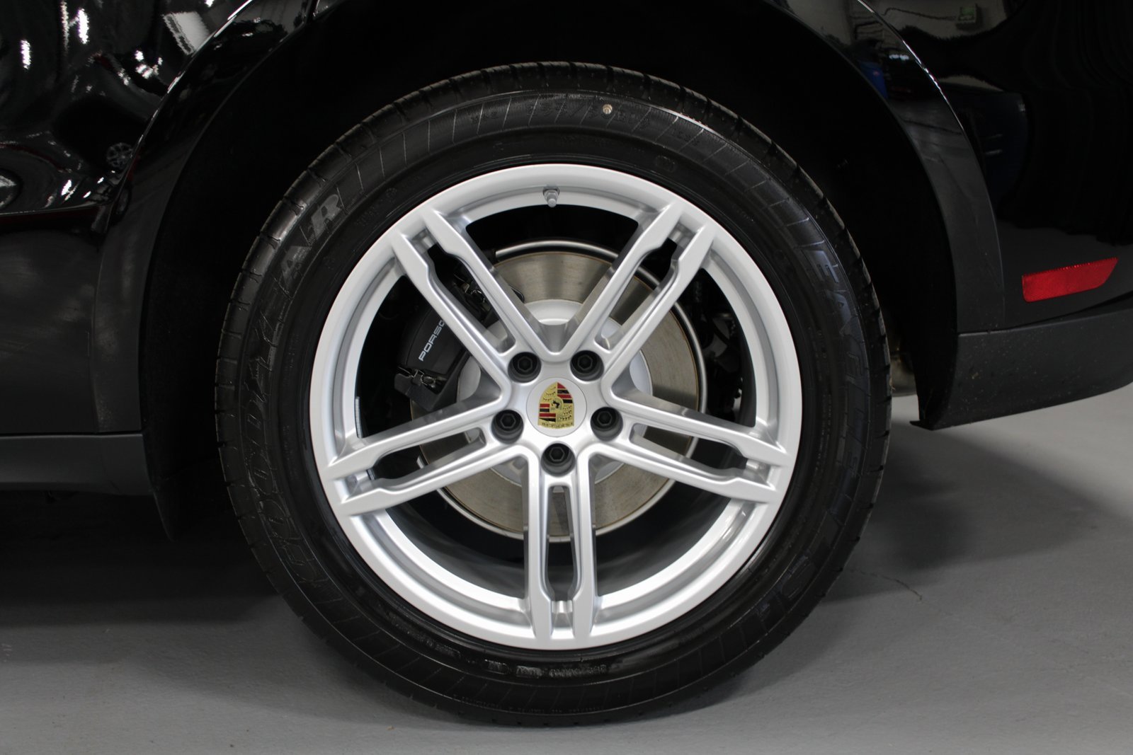 New 2026 Porsche Macan image 12