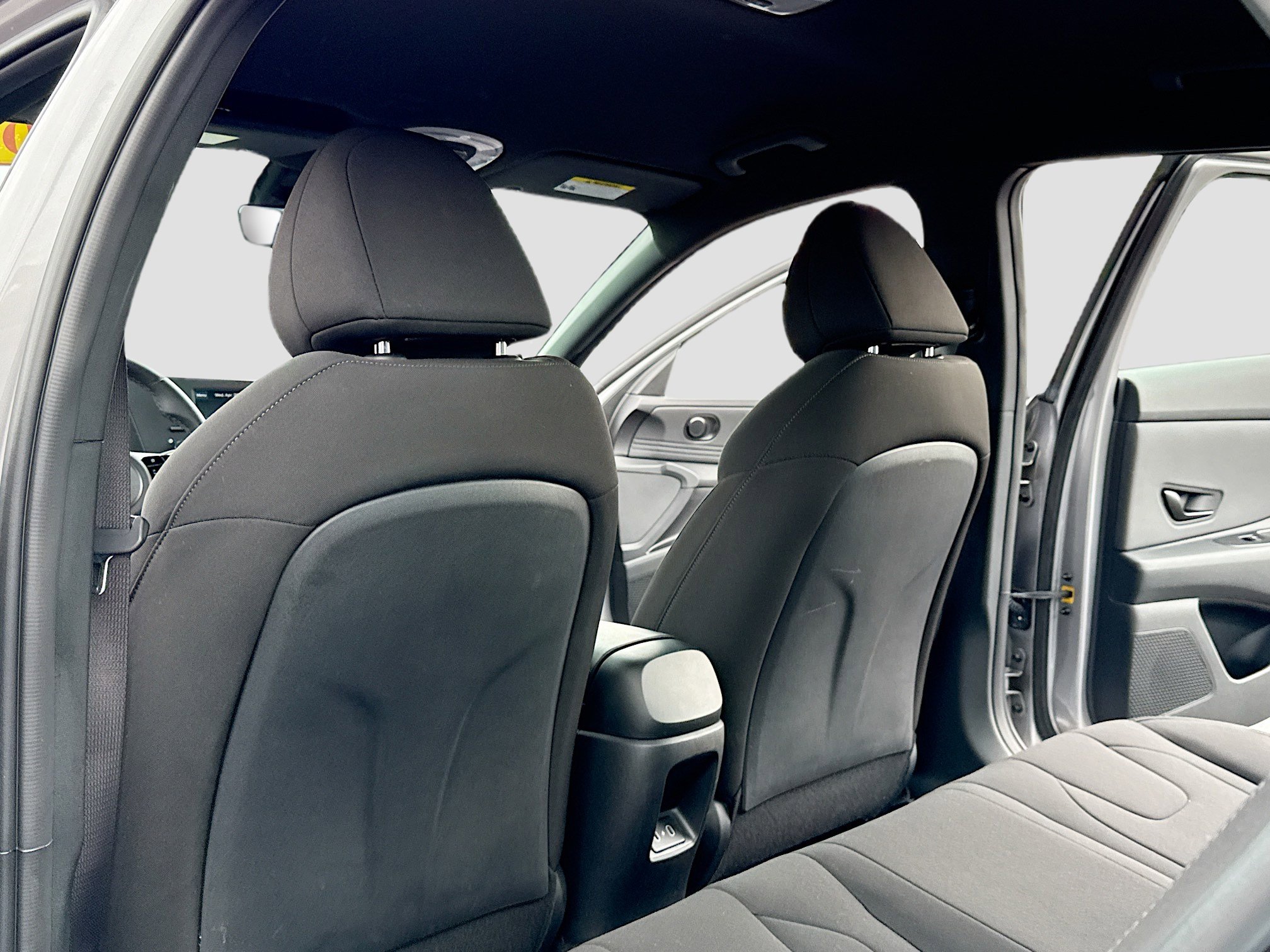 Certified 2025 Hyundai Elantra Sport FWD image 6