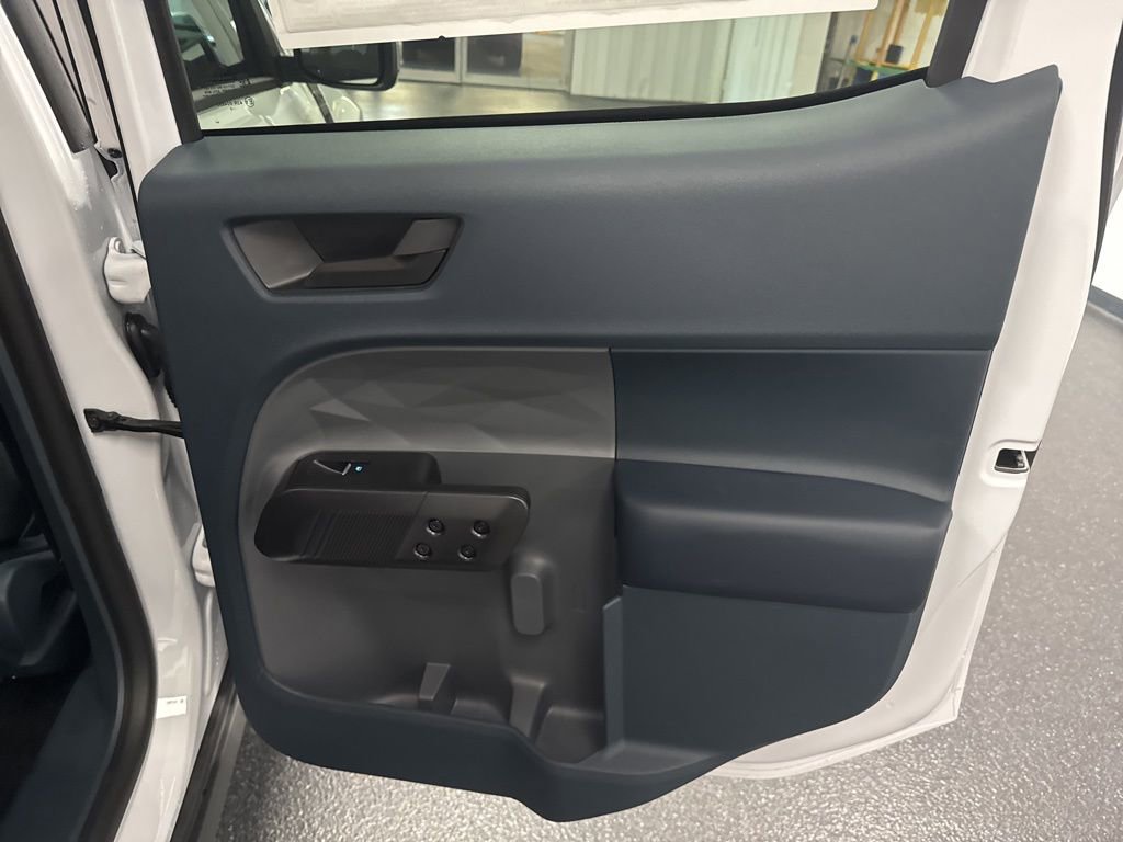 New 2025 Ford Maverick XLT w/ XLT Luxury Package image 32