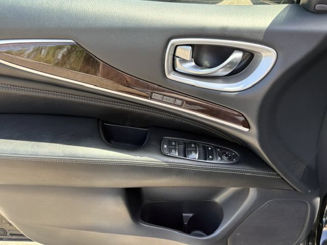 Used 2018 INFINITI QX60 Luxe w/ Deluxe Technology Package AWD/4WD image 14