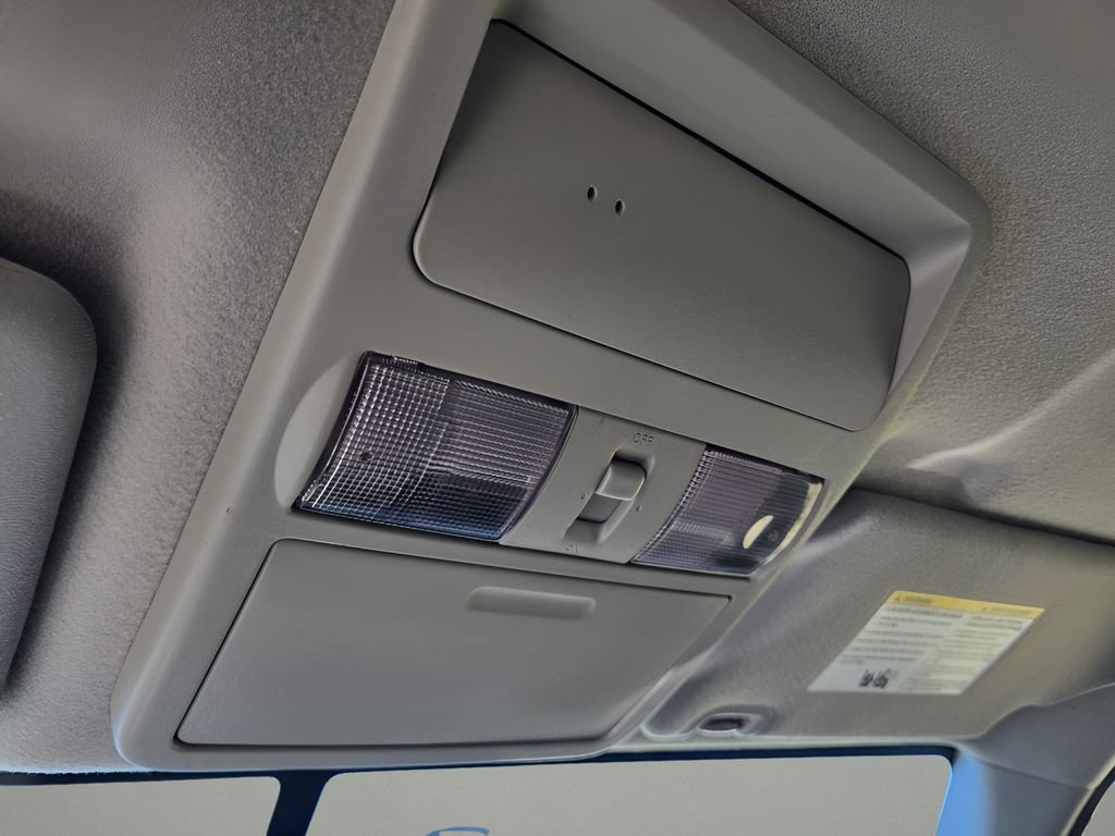 Used 2017 Nissan Frontier SV image 24