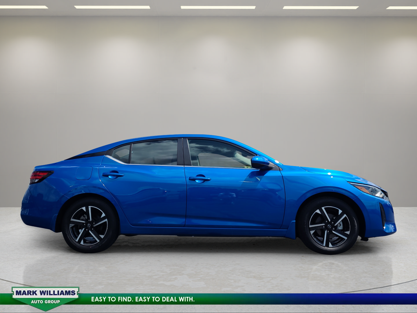 Used 2025 Nissan Sentra SV FWD image 2
