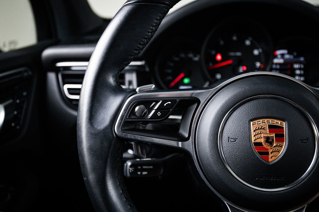 Used 2019 Porsche Macan AWD/4WD image 17