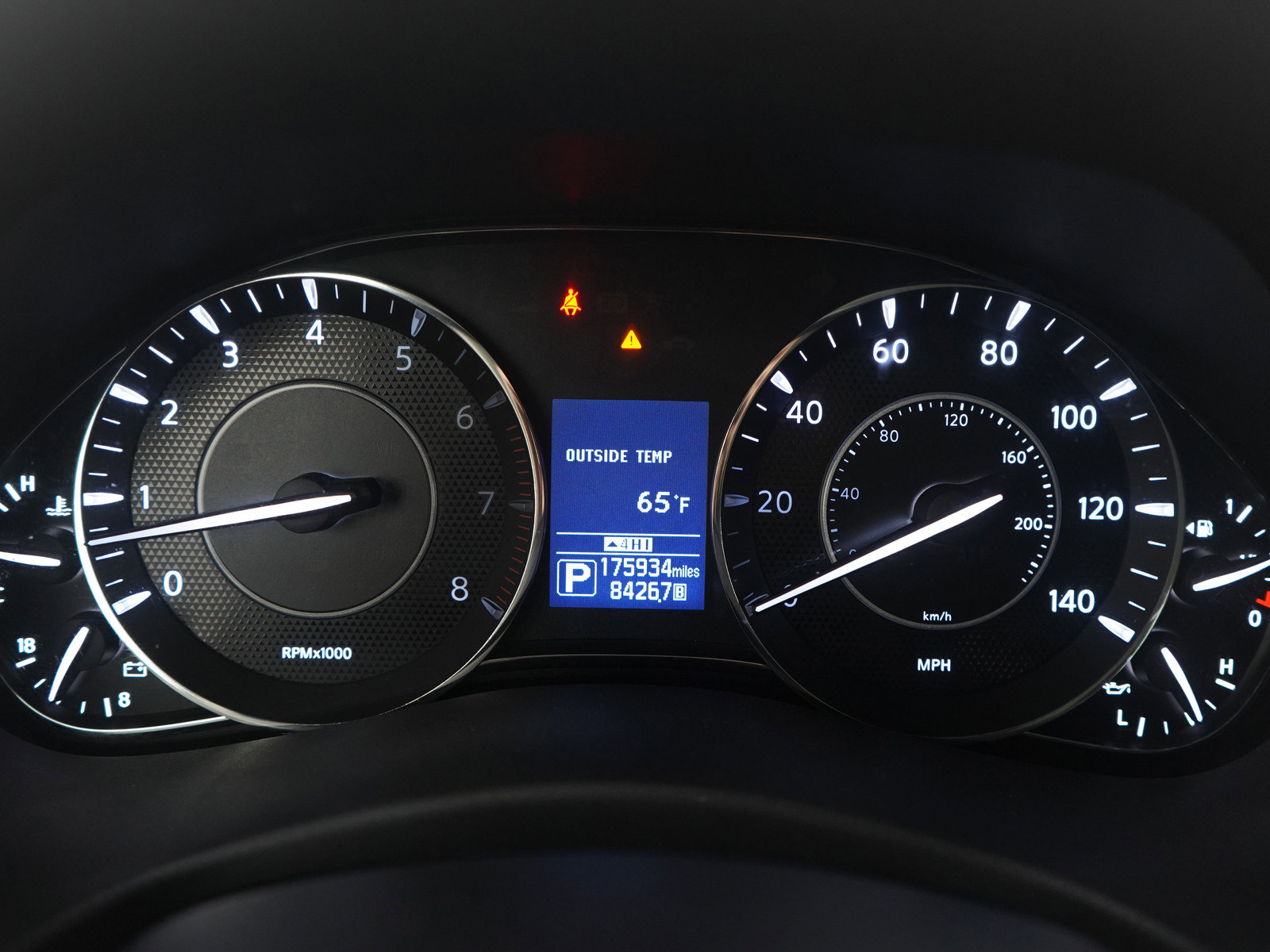 Used 2020 Nissan Armada SL w/ Premium Package image 31