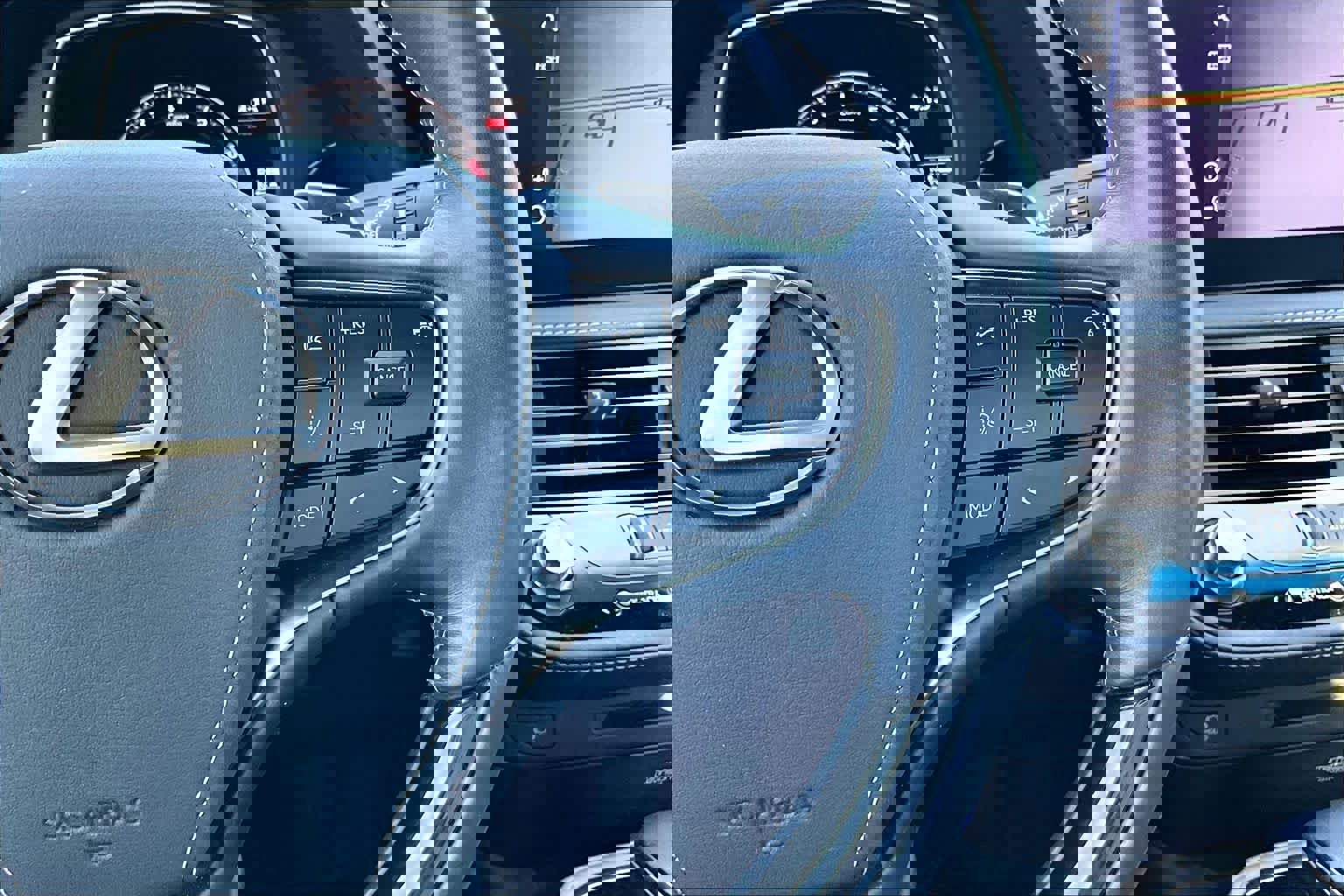 Used 2021 Lexus LS 500 w/ Interior Upgrade Package image 24