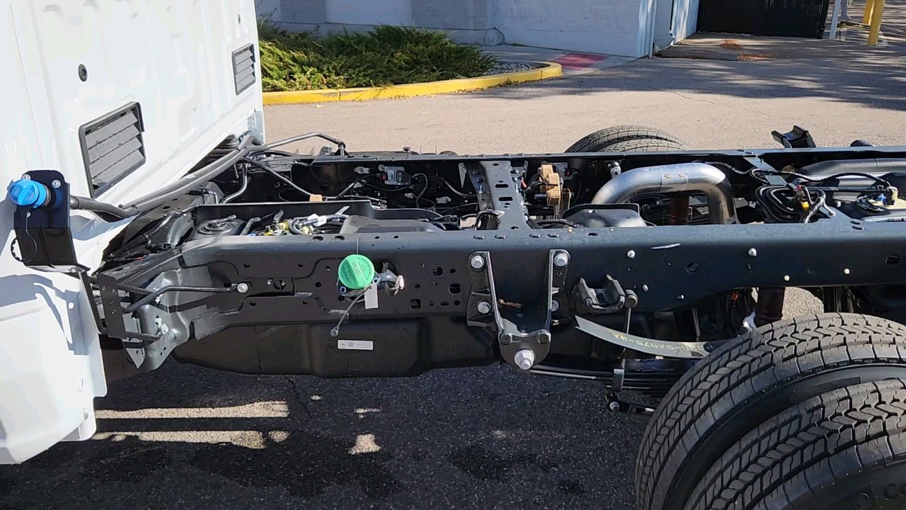 New 2024 Ford F550 4x4 Regular Cab Super Duty image 27