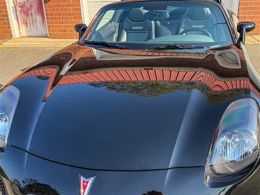 Used 2009 Pontiac Solstice GXP w/ Premium Package image 16