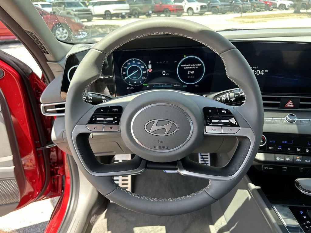 New 2025 Hyundai Elantra SEL image 27
