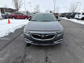 Used 2020 Buick Regal Essence image 2