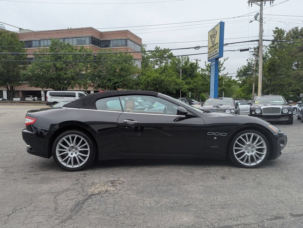 Used 2011 Maserati GranTurismo Convertible RWD image 6