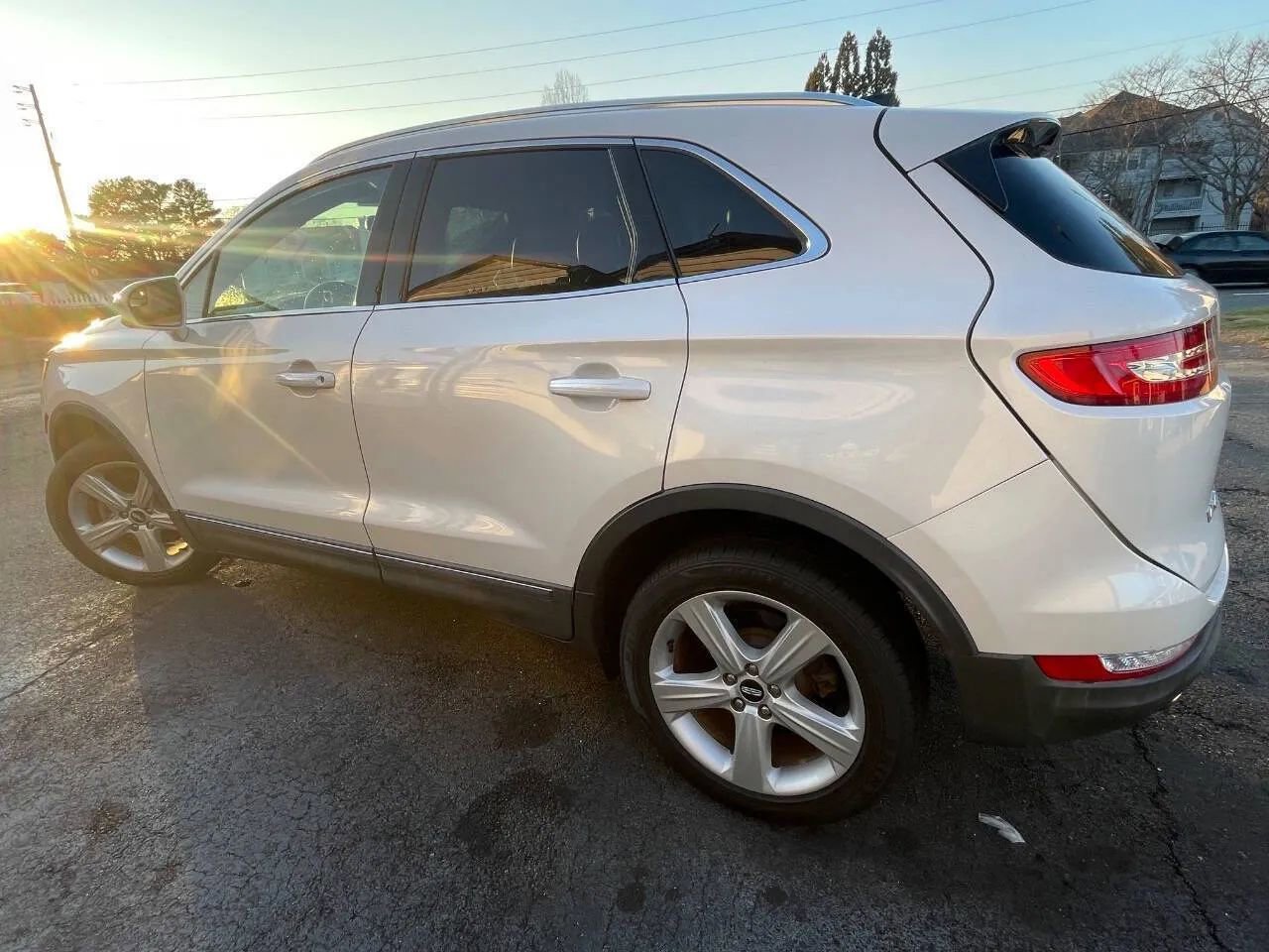 Used 2017 Lincoln MKC Premiere FWD image 6