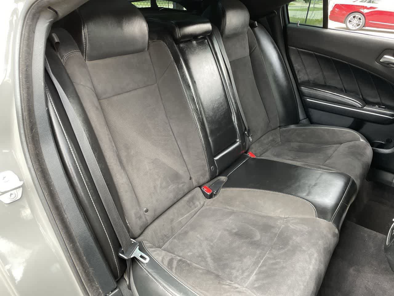 Used 2018 Dodge Charger R/T Scat Pack RWD image 15