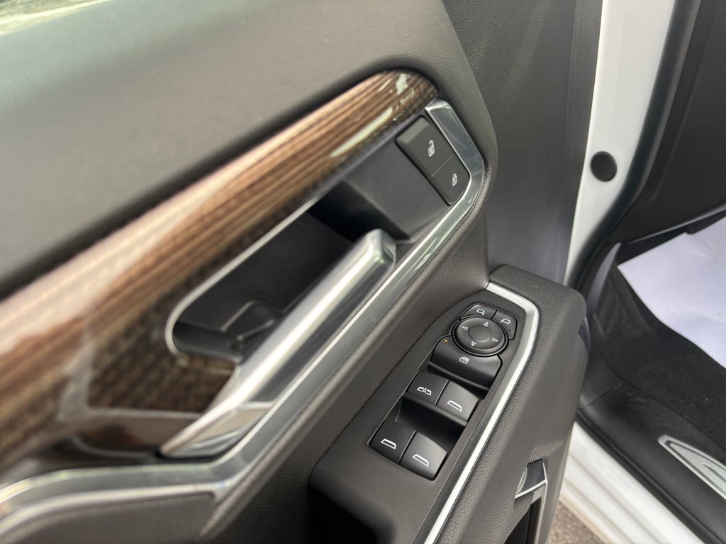 Used 2025 Chevrolet Silverado 1500 LT w/ Leather Package image 21